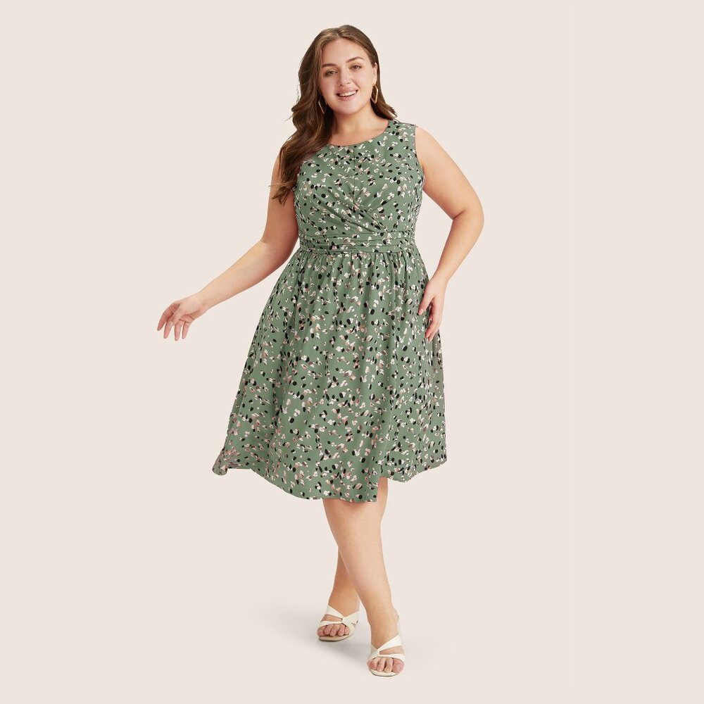 BloomChic Green Floral Midi Dress